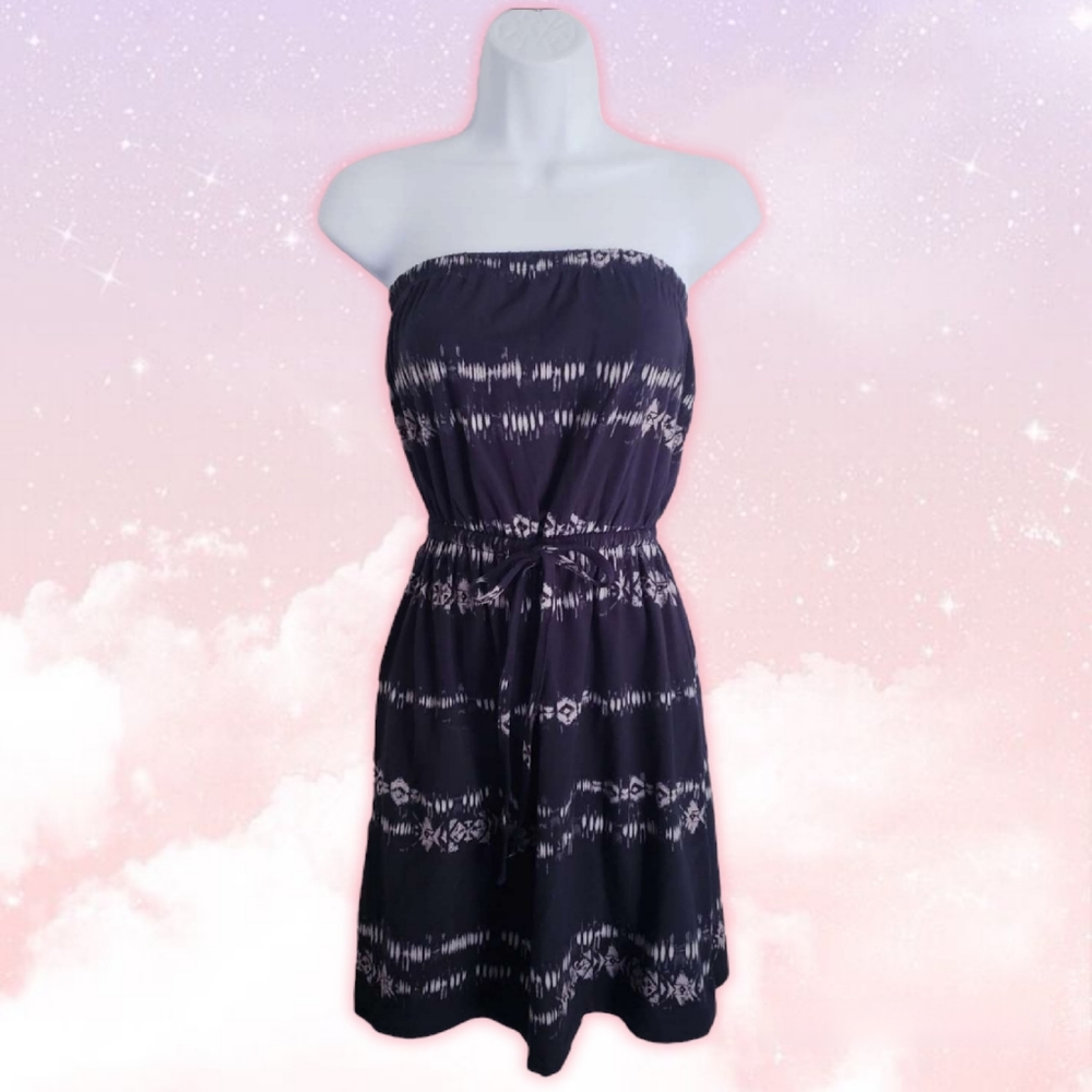 🎉✨SOLD✨🎊 - NWOT Black Stretchy Tube Dress w/ Patterns